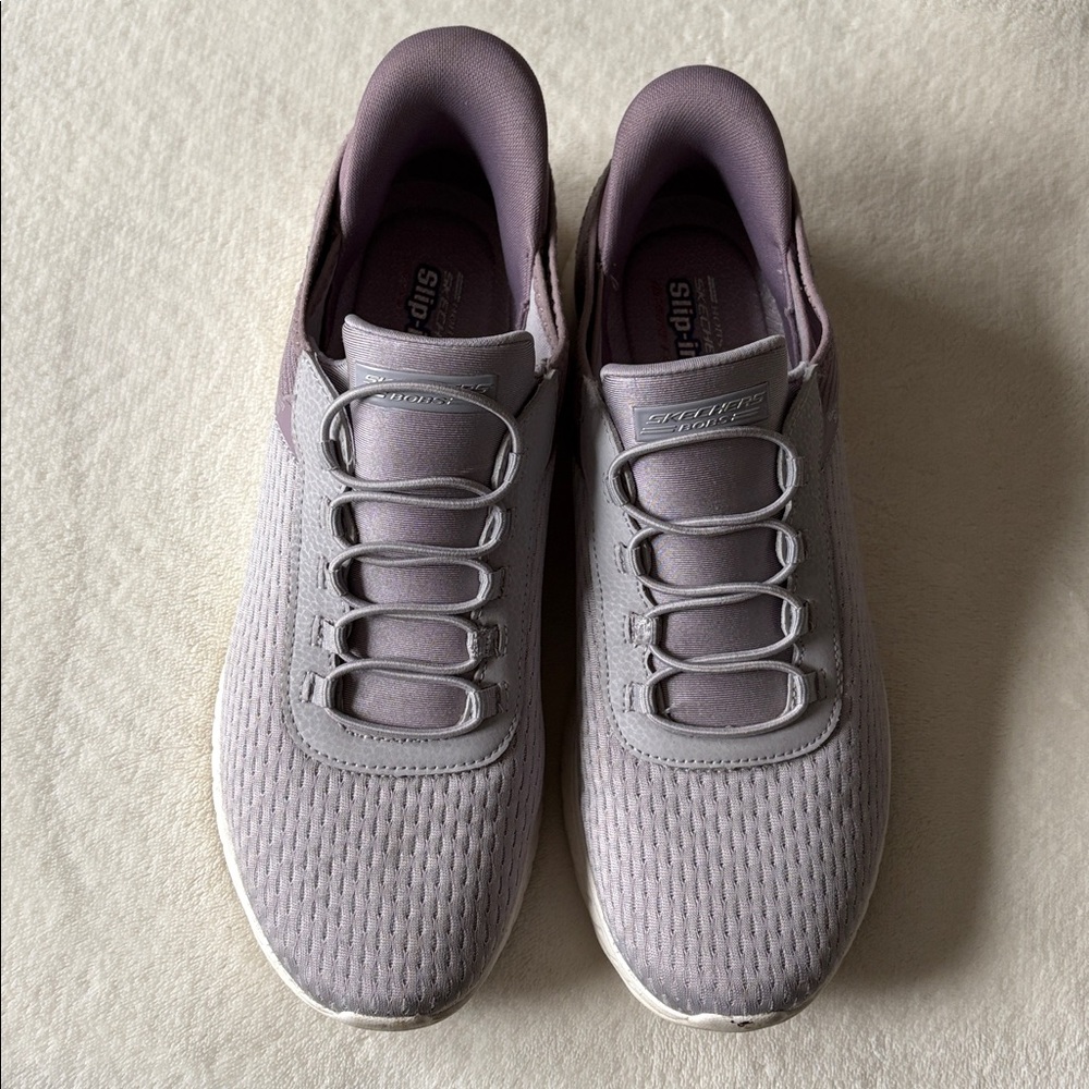 Skechers 9.5M lavender slip on sneakers, gently worn